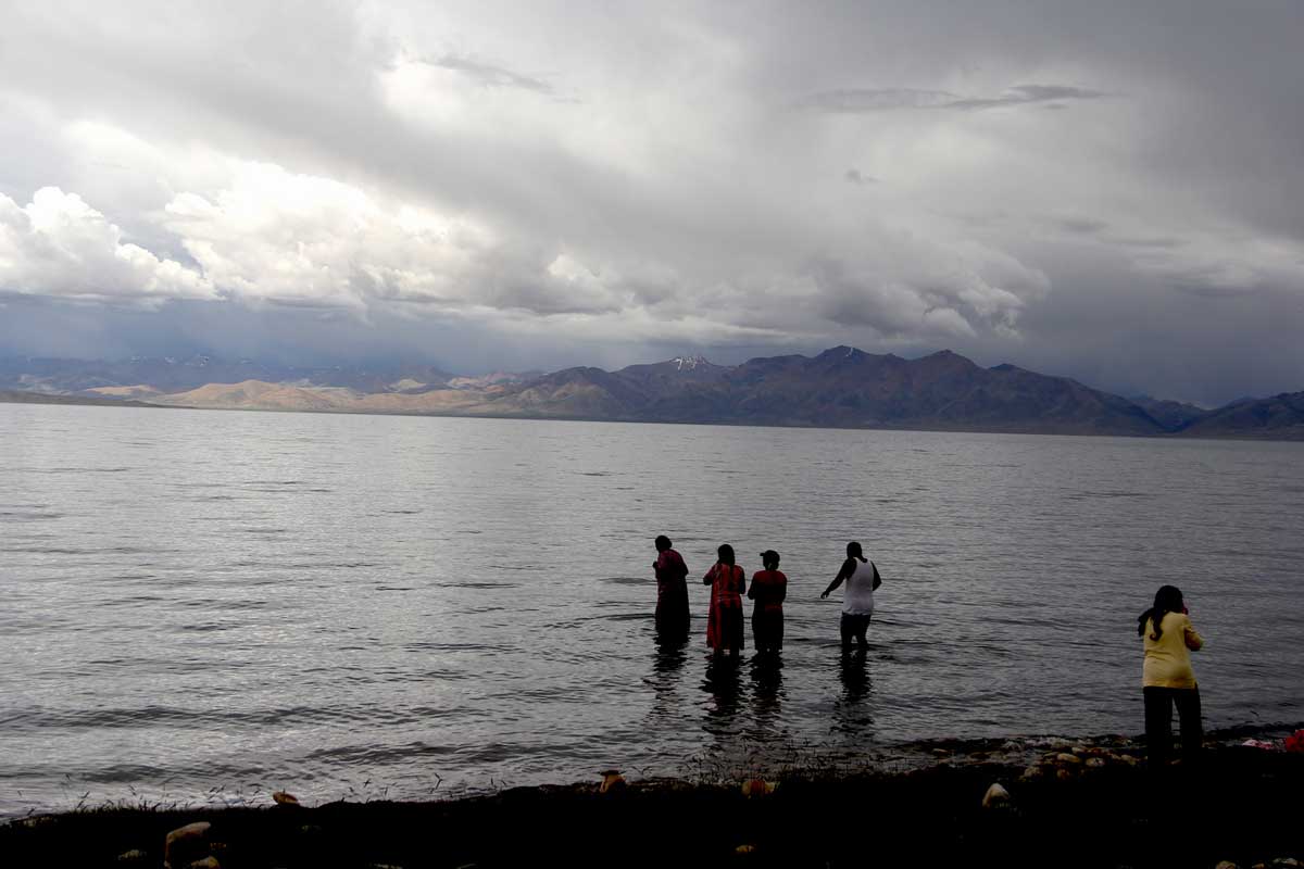 bathing in Manasarovar