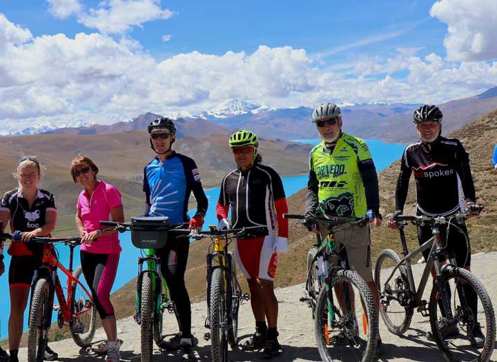 Biking tour in Tibet