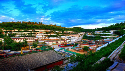 train to Lhasa, a layover in Xining